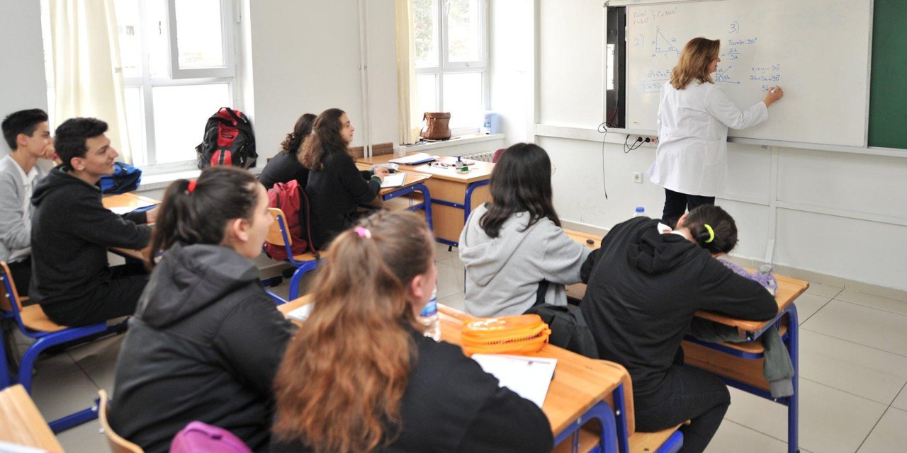 Milli Eğitim Bakanlığınca 12'nci sınıflarda  gelecek yıldan itibaren "Hedef Temelli Destek Eğitimi" dersi verilecek.