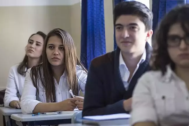 Zorunlu eğitimde yeni formüller masada! Lise kısalabilir