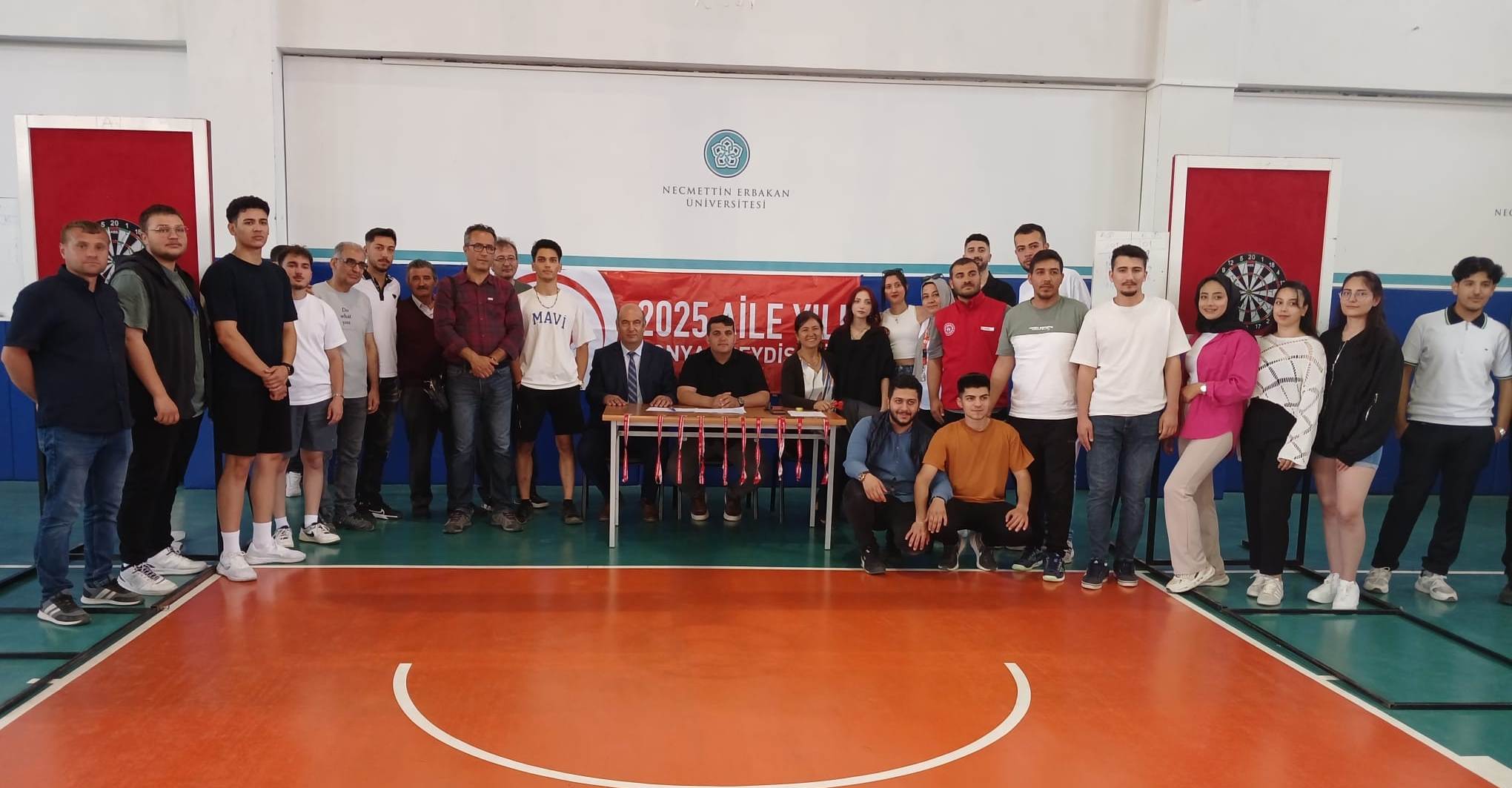 Seydişehir'de İlk Kez Düzenlenen Dart Turnuvası Büyük İlgi Gördü