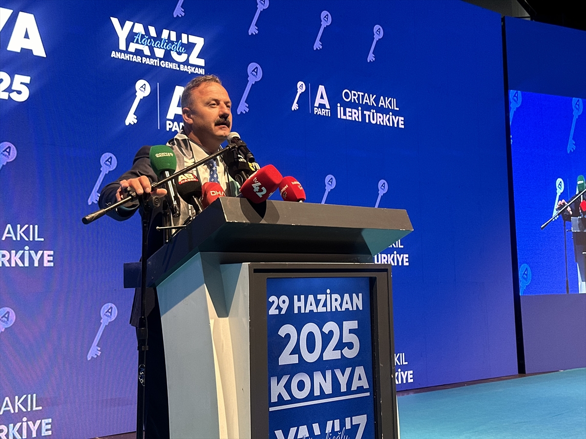 Anahtar Parti Genel Başkanı Ağıralioğlu, Konya'da vatandaşlarla buluştu