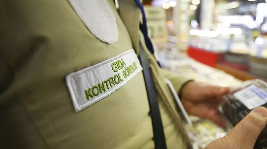 Kıymalı börekte sakatat, köftede gıda boyası: Bakanlık ifşa etti