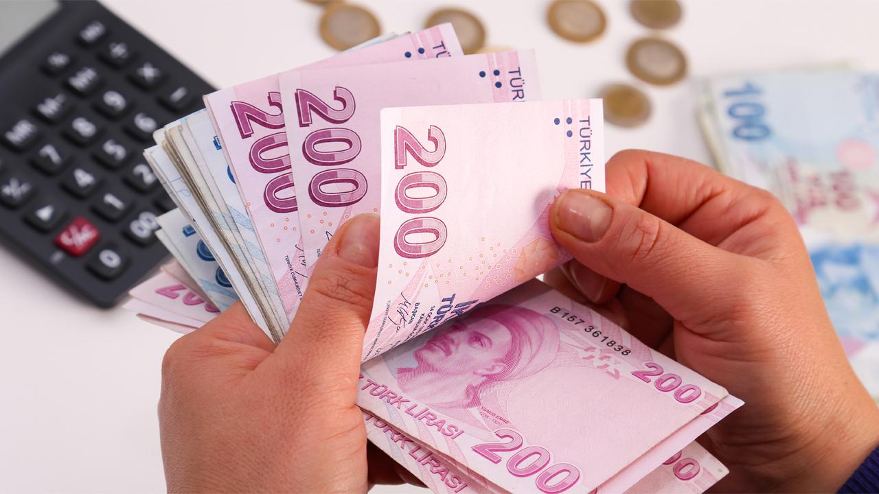 En düşük emekli maaşı 16 bin 881 TL oldu