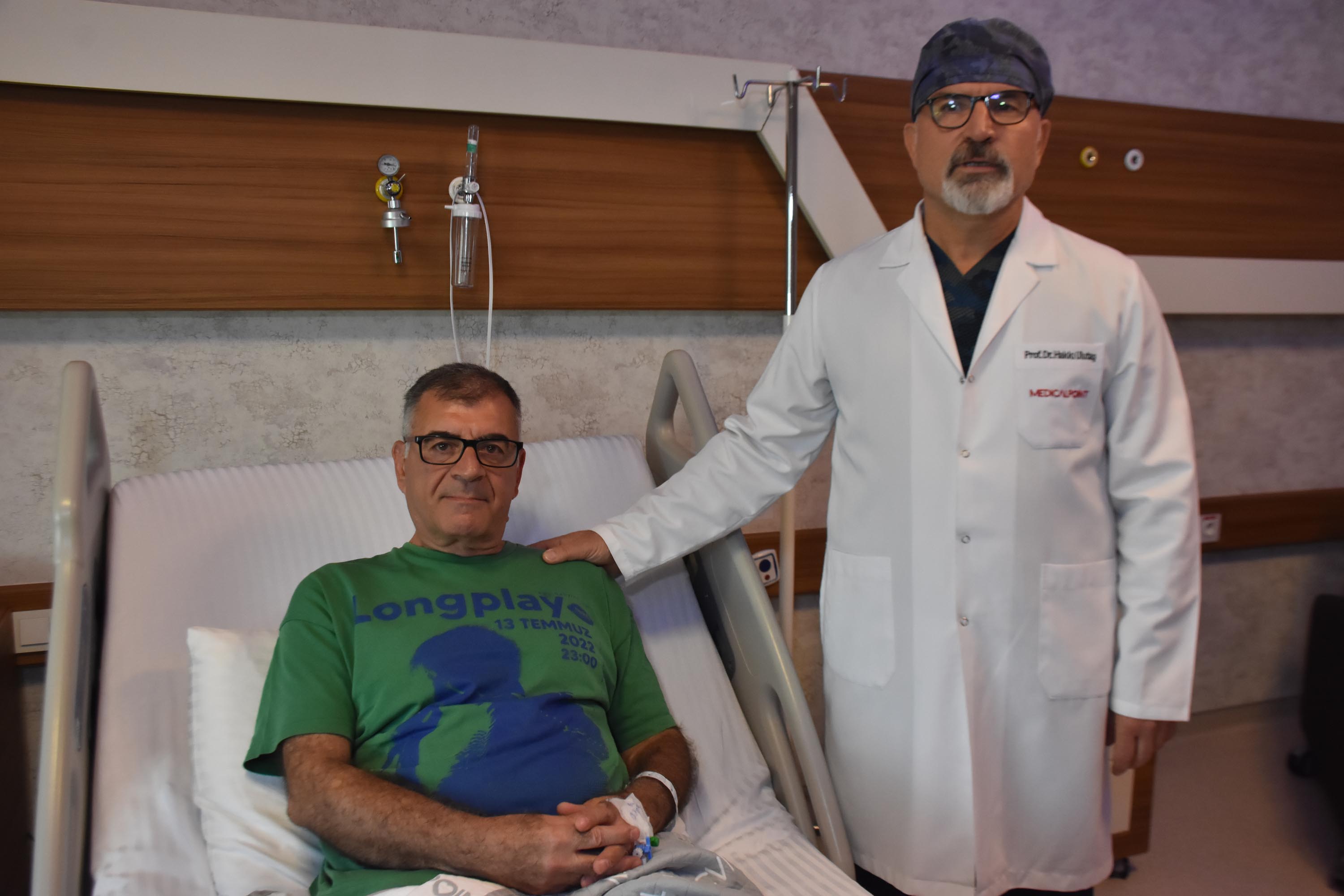 İZMİR'de Akciğerinden diş implantı çıktı
