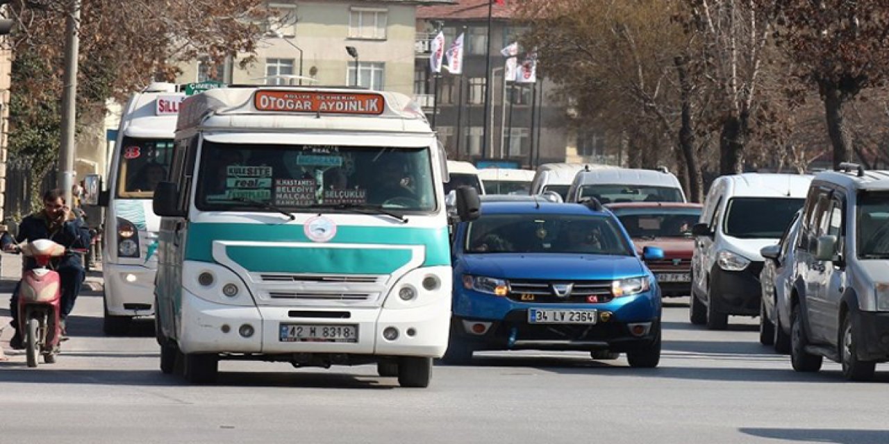 Konya’da  Büyükşehirden  sonra  minibüsçüler odası da zam yaptı! İndi-bindi 25 TL oldu