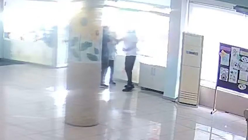 Antalya- Öğretmene tokat atan veli tutuklandı; saldırı anı kamerada