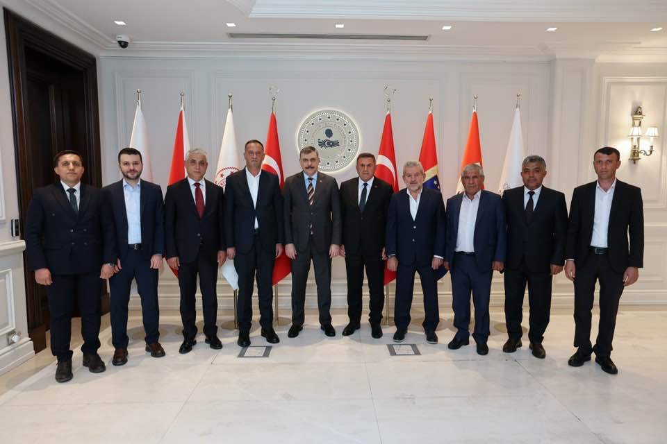 Ahırlı Heyetinden Ankara Çıkartması: Başkan Ali Üzlük ve Beraberindeki Heyet İçişleri Bakanlığı’nda