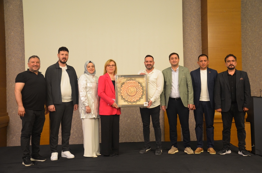 Özel eğitim okulu öğrencileri askerlik kınasındaaskerlik heyecanı yaşadı