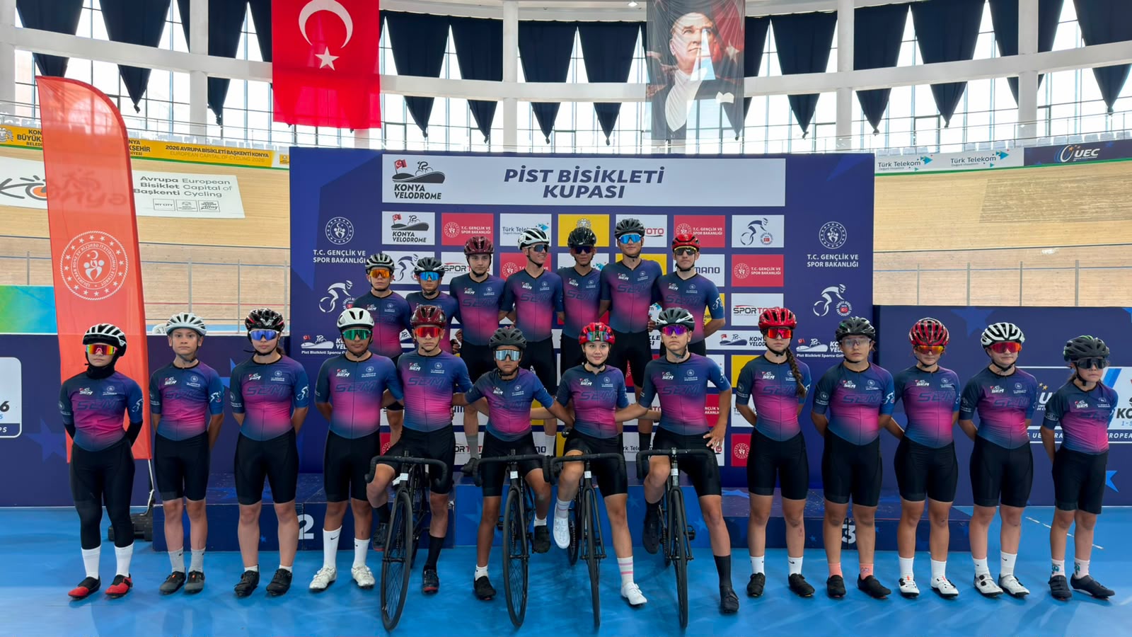 Konya Velodromu’nda Geleceğin Şampiyonları Piste Çıktı: 200 Sporcu Konya’da Buluştu