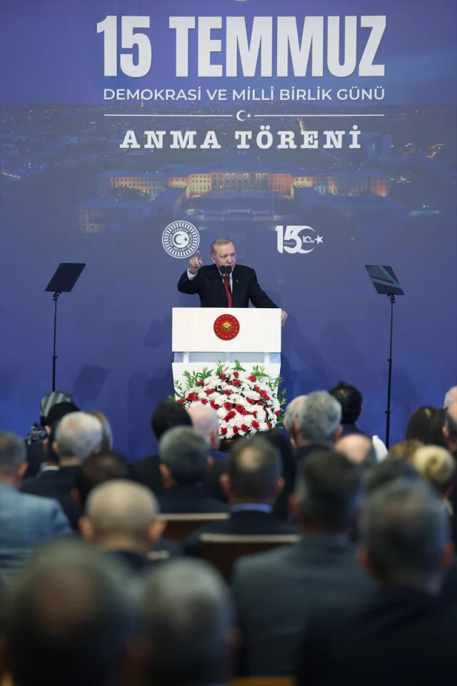 Cumhurbaşkanı Erdoğan'dan TBMM'de 15 Temmuz Uyarısı: "FETÖ Tehlikesi Halen Devam Ediyor"