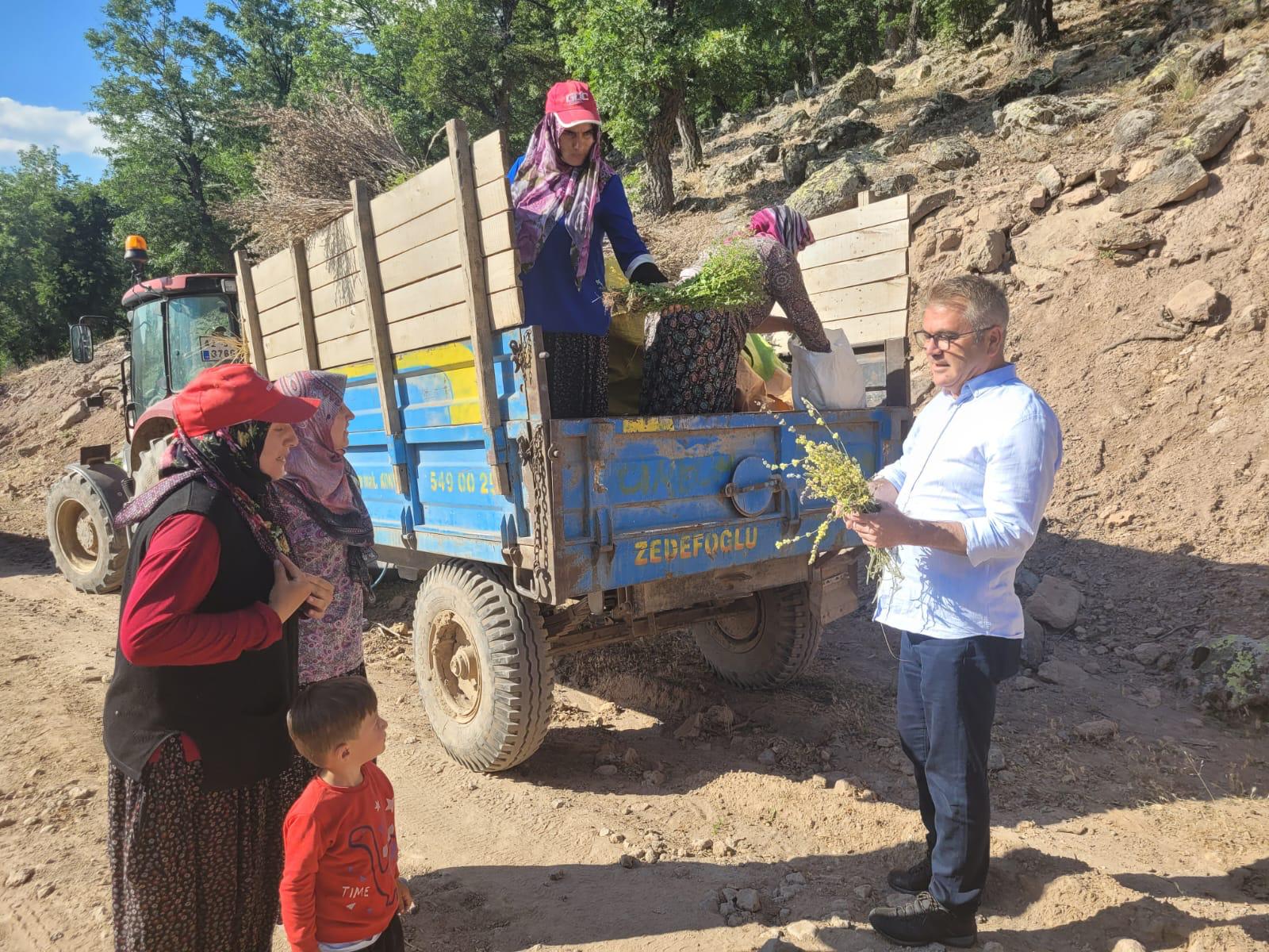 BAŞKAN HASAN USTAOĞLU'NDAN YAYLACIK MAHALLESİ'NE ZİYARET