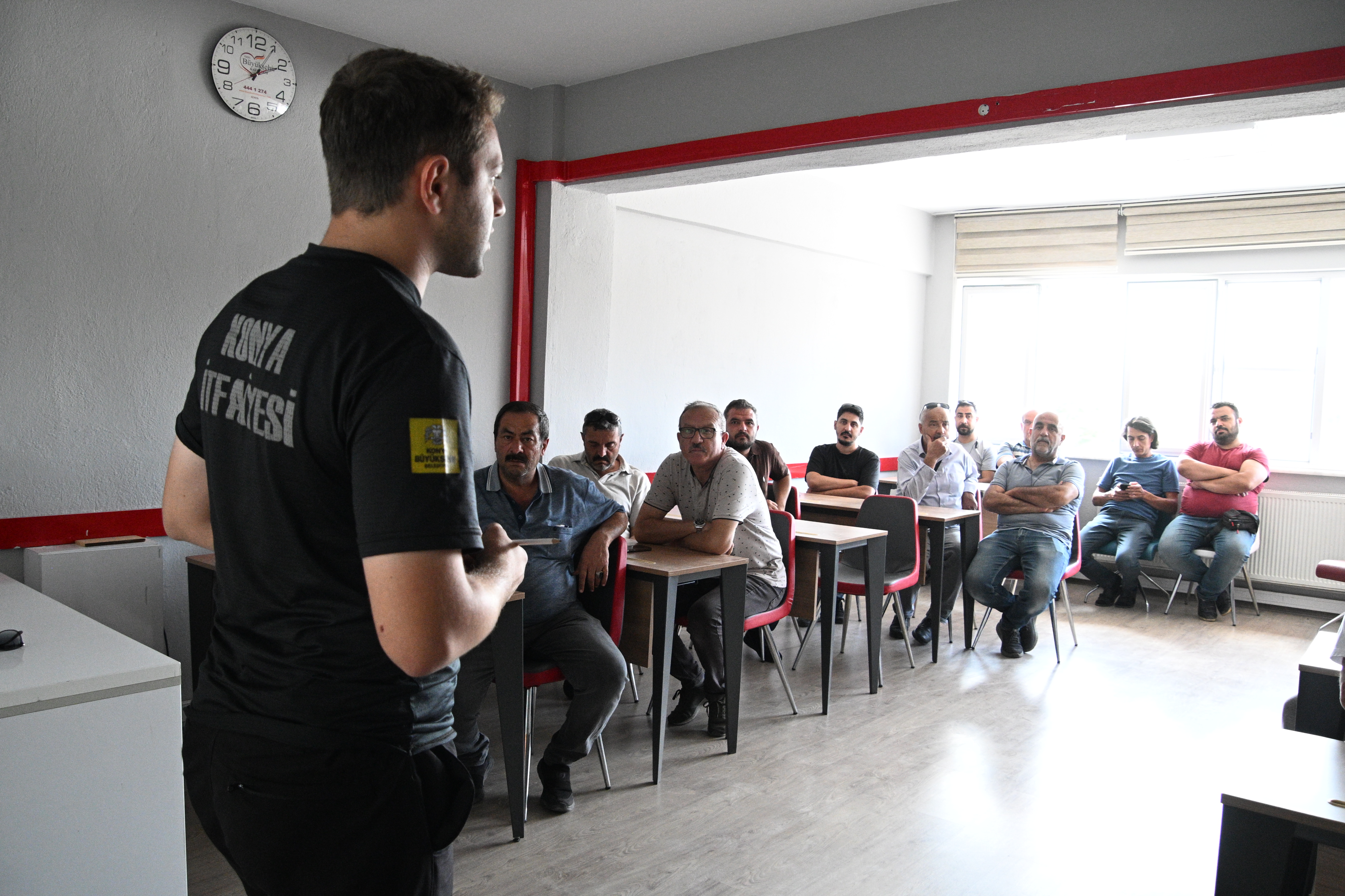 Konya’da Minibüsçü ve Servisçi Esnafına Yangın Eğitimi
