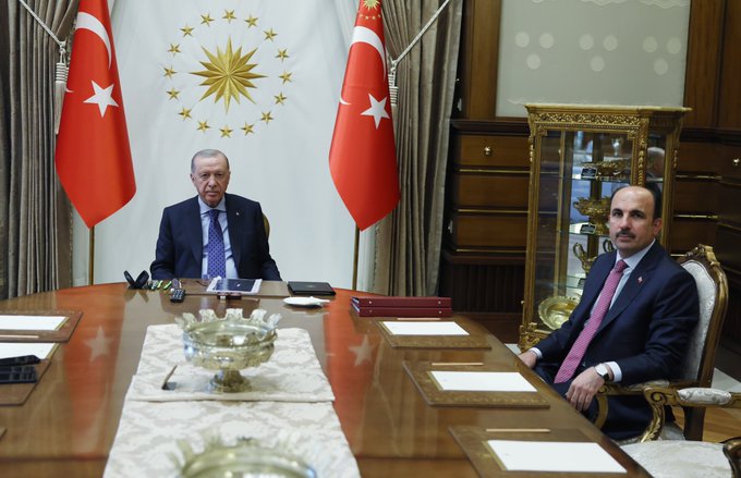 CUMHURBAŞKANI ERDOĞAN, DÜNYA BELEDİYELER BİRLİĞİ BAŞKANI ALTAY’I KABUL ETTİ