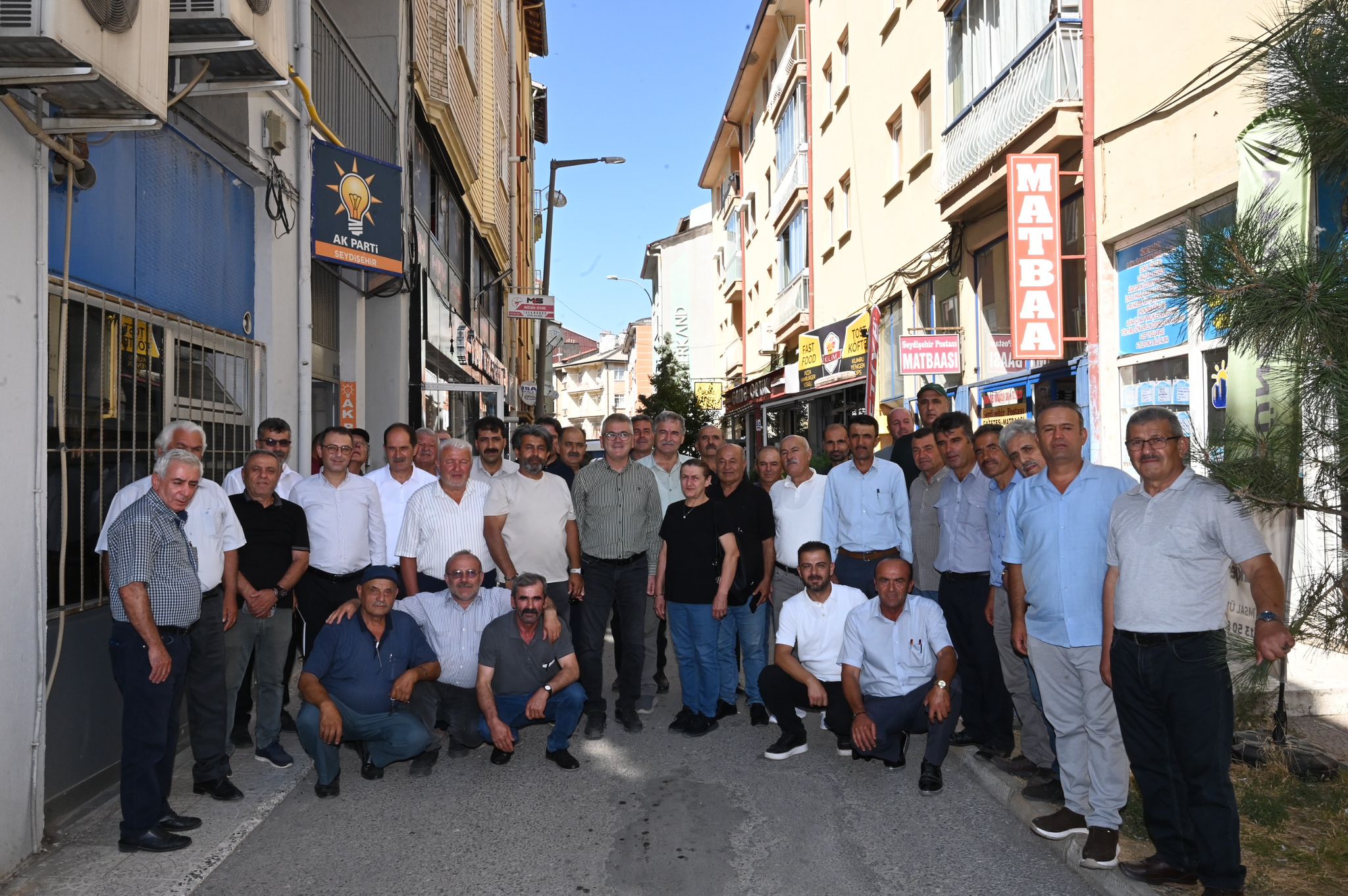 Muhtarlar, AK Parti Seydişehir İlçe Başkanlığı’nda Buluştu