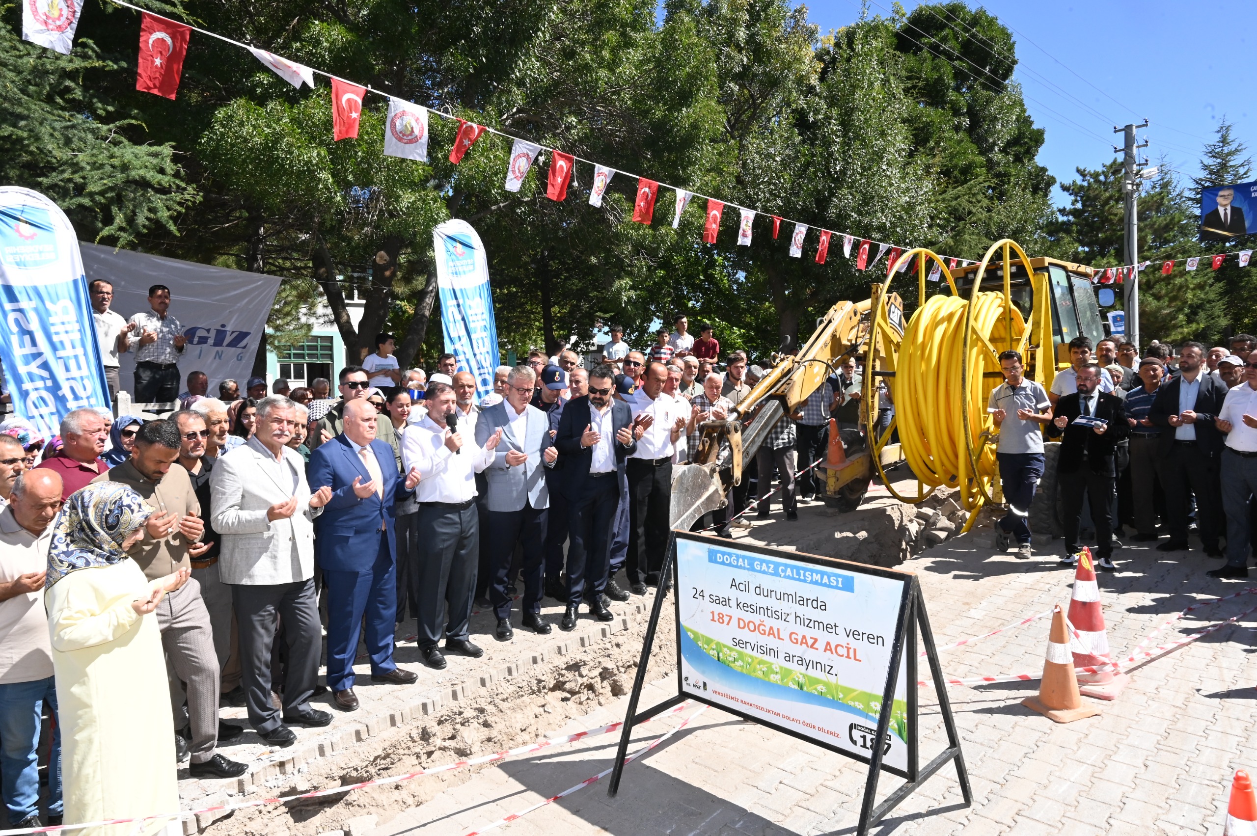 SEYDİŞEHİR’DE DOĞALGAZ ÇALIŞMALARI HIZ KESMEDEN DEVAM EDİYOR