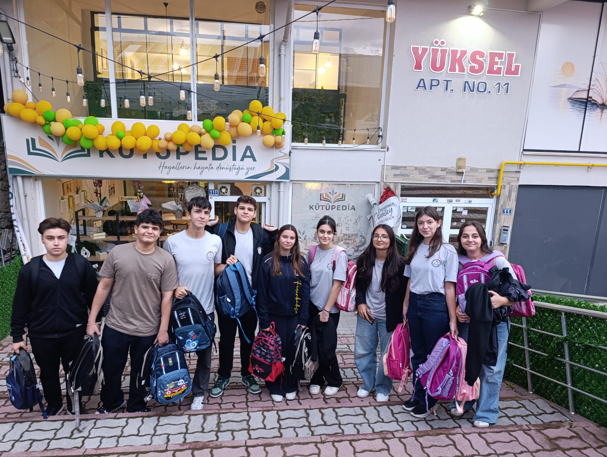 Şehit Muhsin Kiremitçi Fen Lisesi Öğrencilerinden Kalpleri Isıtan Proje: "Okul Çantam, Geleceğim"