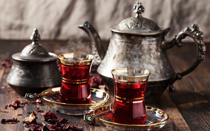Çay Demleme Alışkanlıklarınız Değişiyor: Ustasından Doğru Çay Demleme Sırları