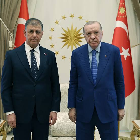 SİYASETTE HAREKETLİ SAATLER: CUMHURBAŞKANI ERDOĞAN, CEMİL TUGAY’I BEŞTEPE'DE KABUL ETTİ!