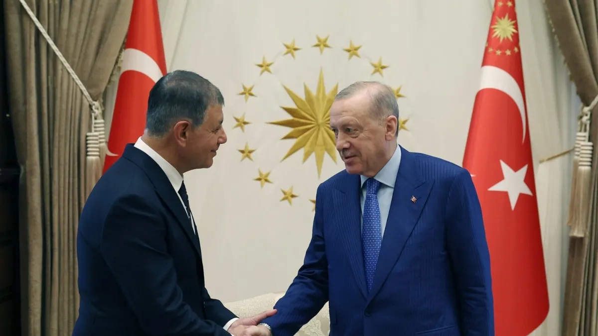 Cemil Tugay'ın AK Parti'ye Katılacağı İddiası: Kulislerde Konuşulan Tarih Netleşiyor