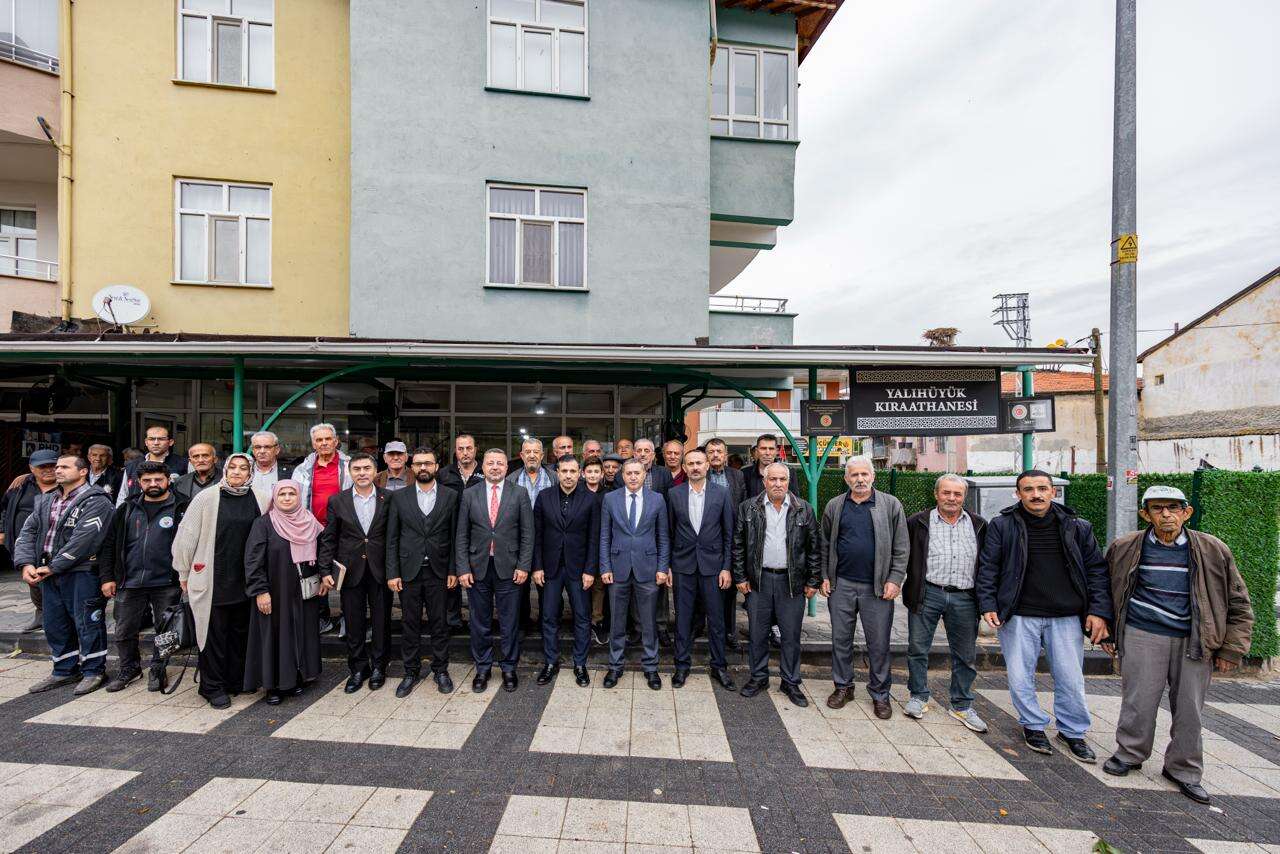 AK Parti Heyeti Yalıhüyük’te Vatandaşlarla Bir Araya Geldi