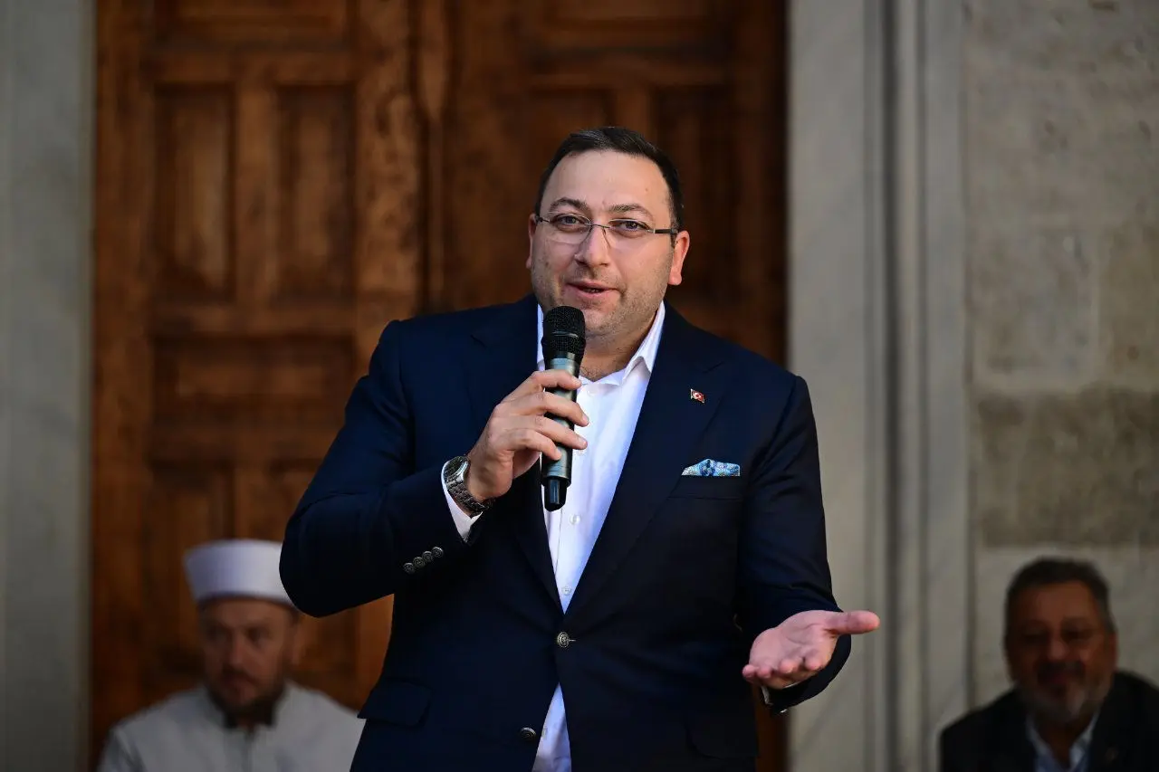 ÜSKÜDAR BELEDİYE BAŞKAN VEKİLİ DÜNDAR ZİYA GÜLTEKİN TRAFİK KAZASINDA HAYATINI KAYBETTİ