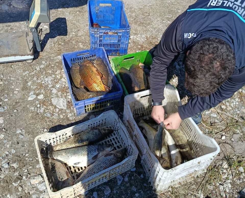 Suğla Gölü’nde Balıkçılık Denetimleri Aralıksız Sürüyor