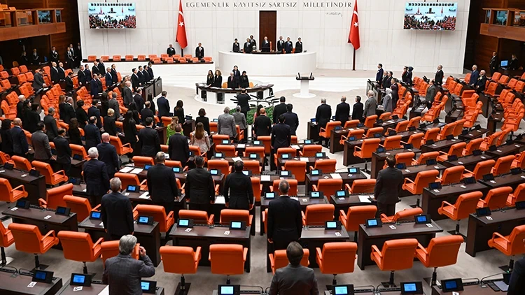 Fon Tasfiyesine İlişkin Kanun Teklifi TBMM'de Kabul Edilerek Yasalaştı