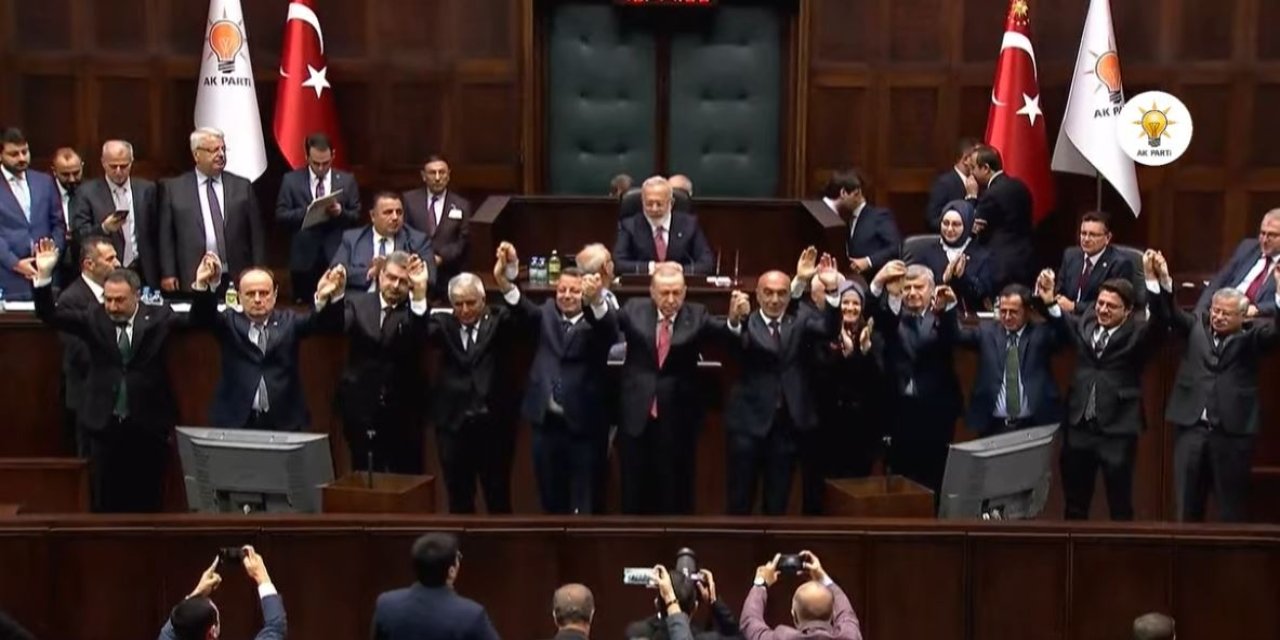 2 Konyalı belediye başkanı AK Parti’ye geçti