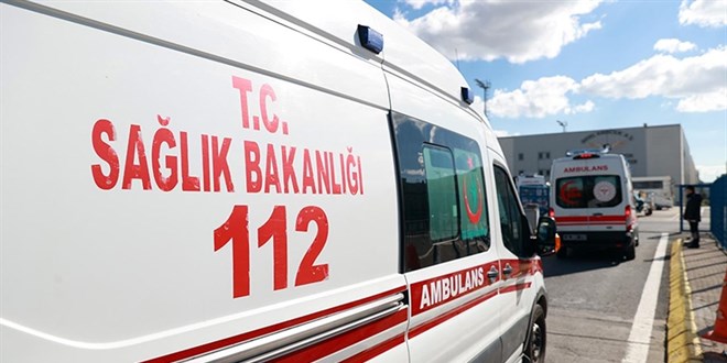 Ankara'da otobana ters yöne giren bipolar  hastası  bir  kişi  bir aileyi yok etti  3 kişi ölü