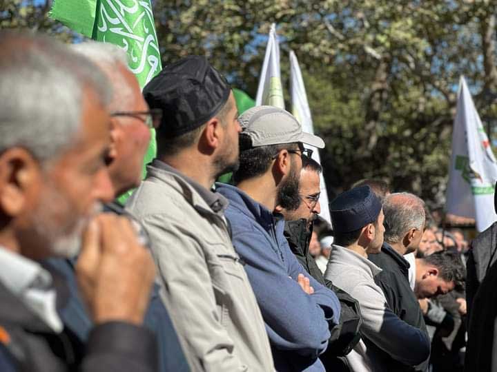 Aziziye Camii'nde Yahya Sinvar için gıyabi cenaze namazı kılındı