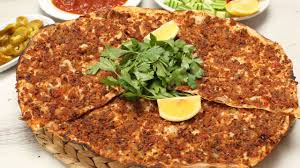 Bakanlık listeyi güncelledi: Lahmacunun içine bakın ne koymuşlar