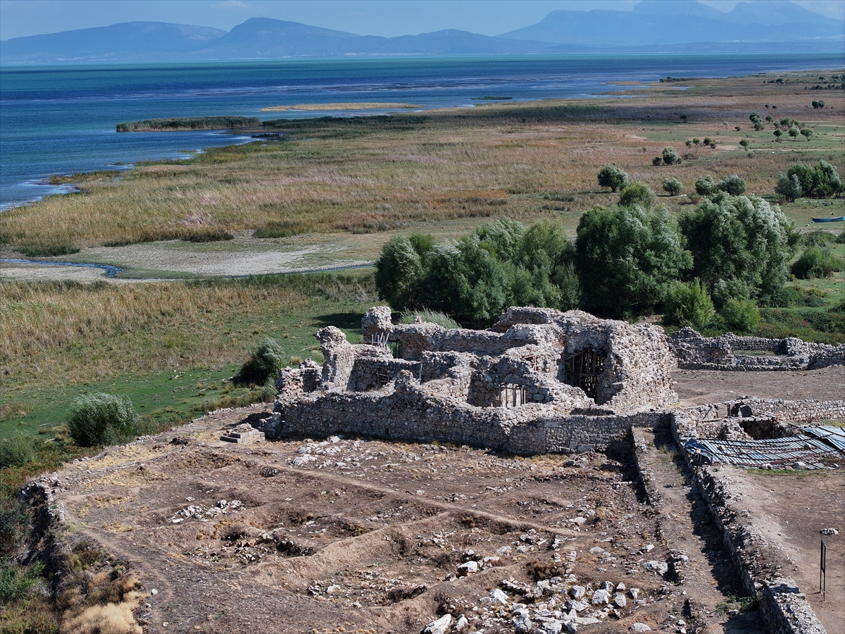 Beyşehir'deki Selçuklu sarayının "kuşhanesi" ortaya çıkarılıyor