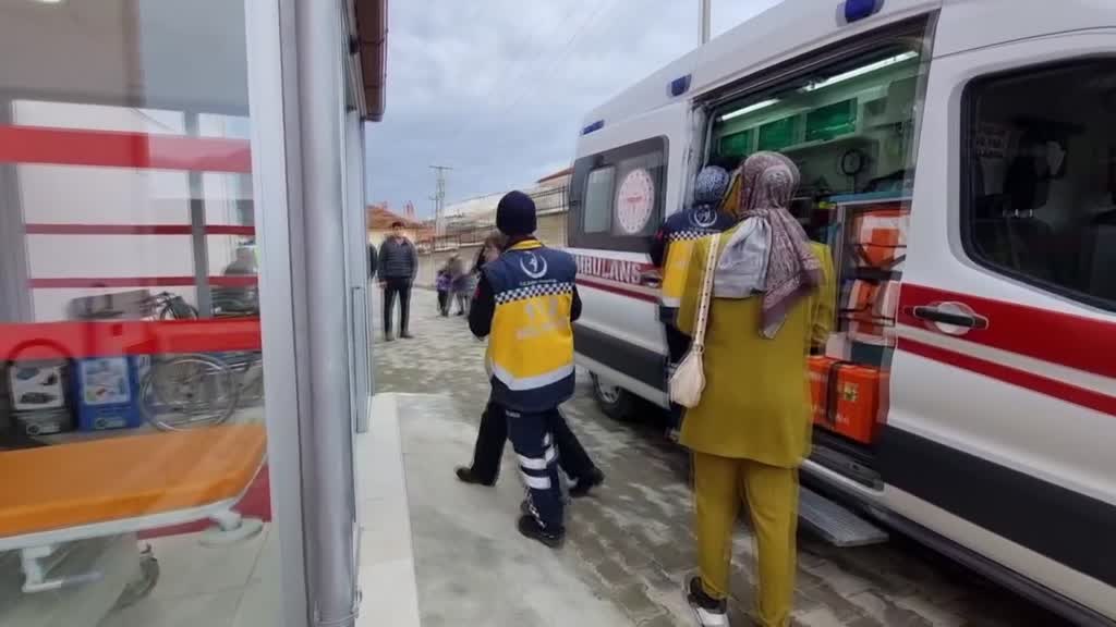 BURDUR - Gıda zehirlenmesi şüphesiyle 43 öğrenci hastaneye kaldırıldı