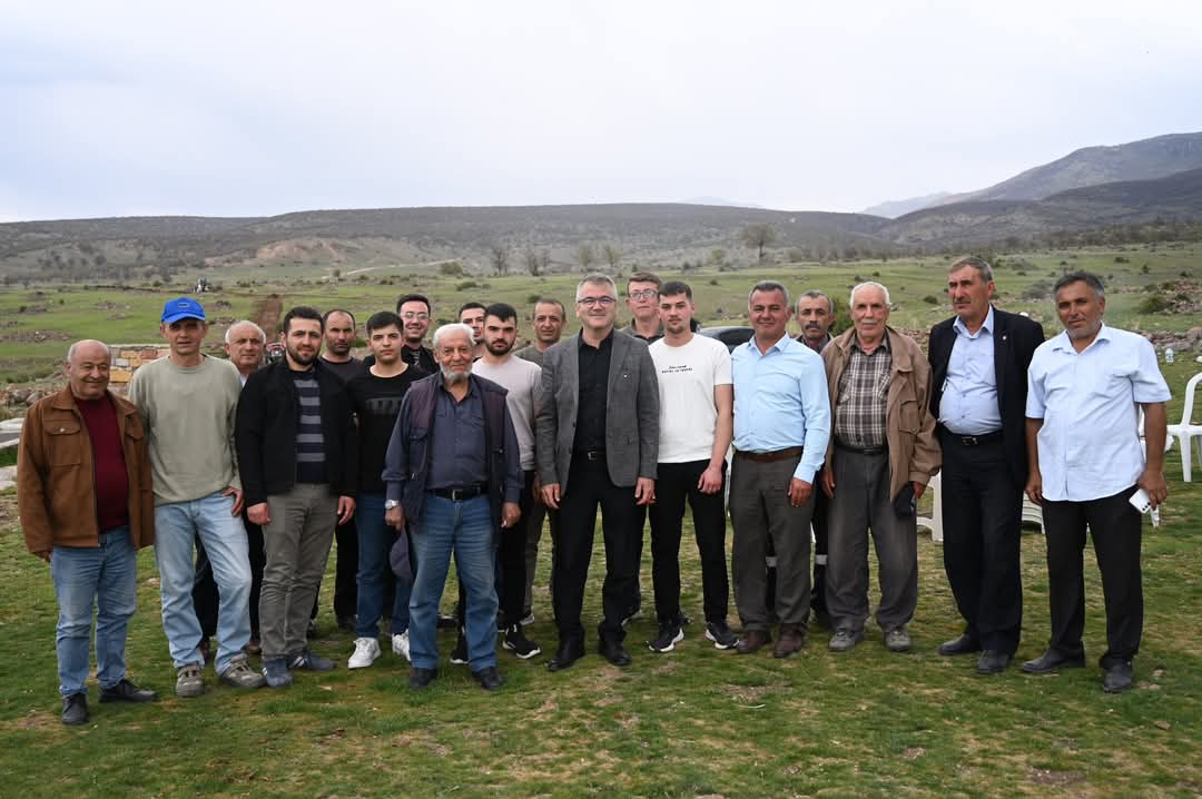 ÇAVUŞ MAHALLESİNDE SU SORUNU ÇÖZÜLDÜ