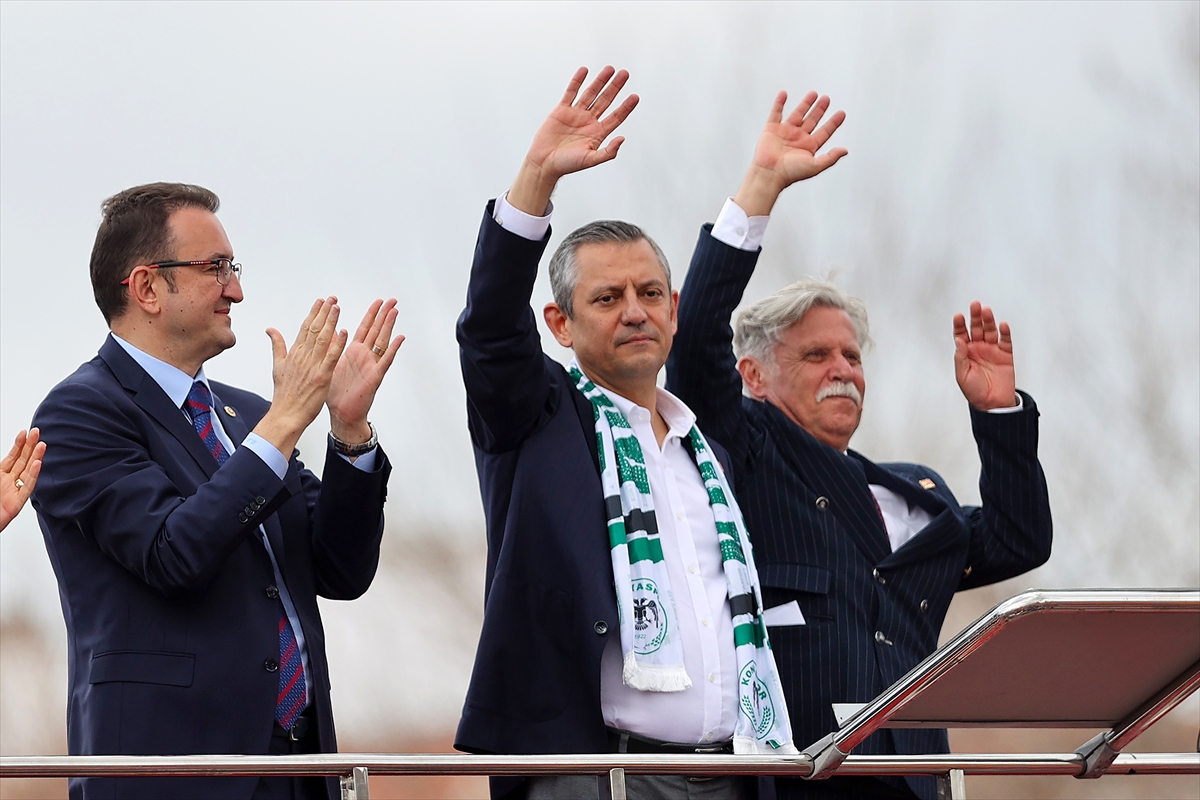 CHP Genel Başkanı Özel, partisinin Konya mitinginde konuştu: