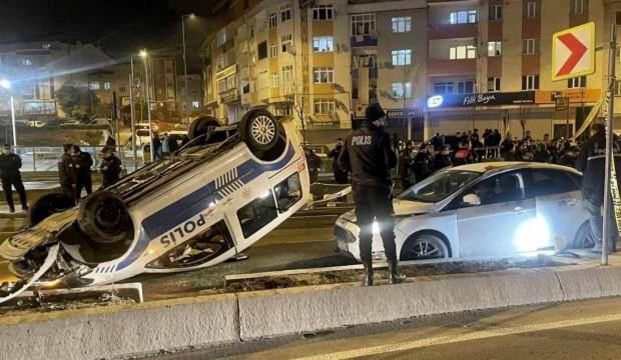 Gaziosmanpaşa'da şüpheli otomobili kovalayan polis aracı takla attı