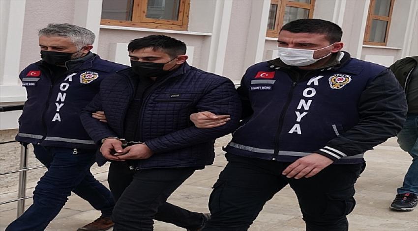 Gönül ilişkisi yaşadığı kadının kocasıyla kuzenini ağır yaralayan sanığın yargılanmasına devam edildi