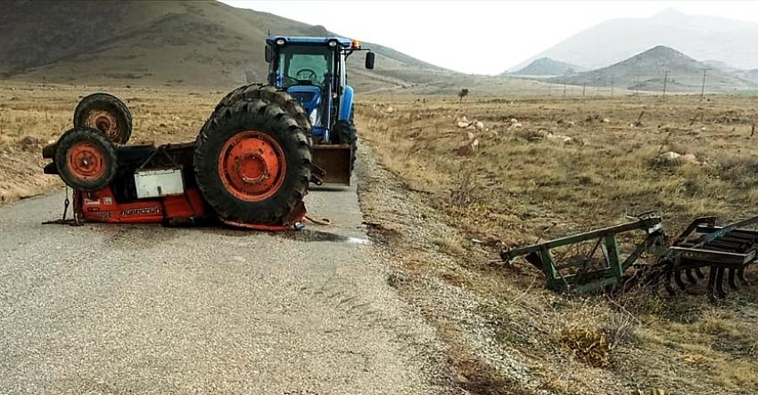 Karaman'da devrilen traktörün sürücüsü hayatını kaybetti