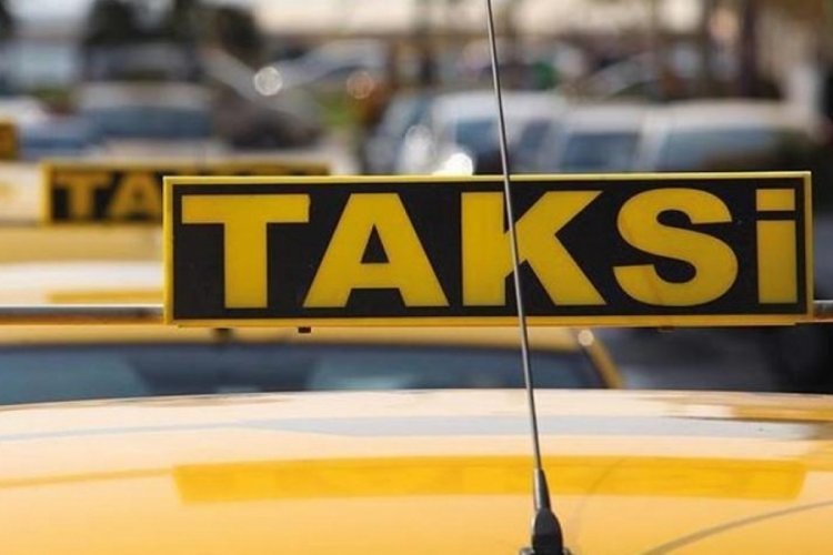 Karayolları Trafik Yönetmeliğine  göre taksi ve taksi dolmuşlarda kamera sistemiyle görüntü kayıt cihazı, araç takip sistemi ve acil durum