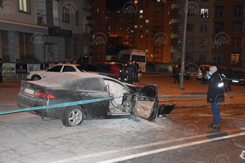 Kayseri'de otomobille midibüs çarpıştı: 1 ölü, 4 yaralı