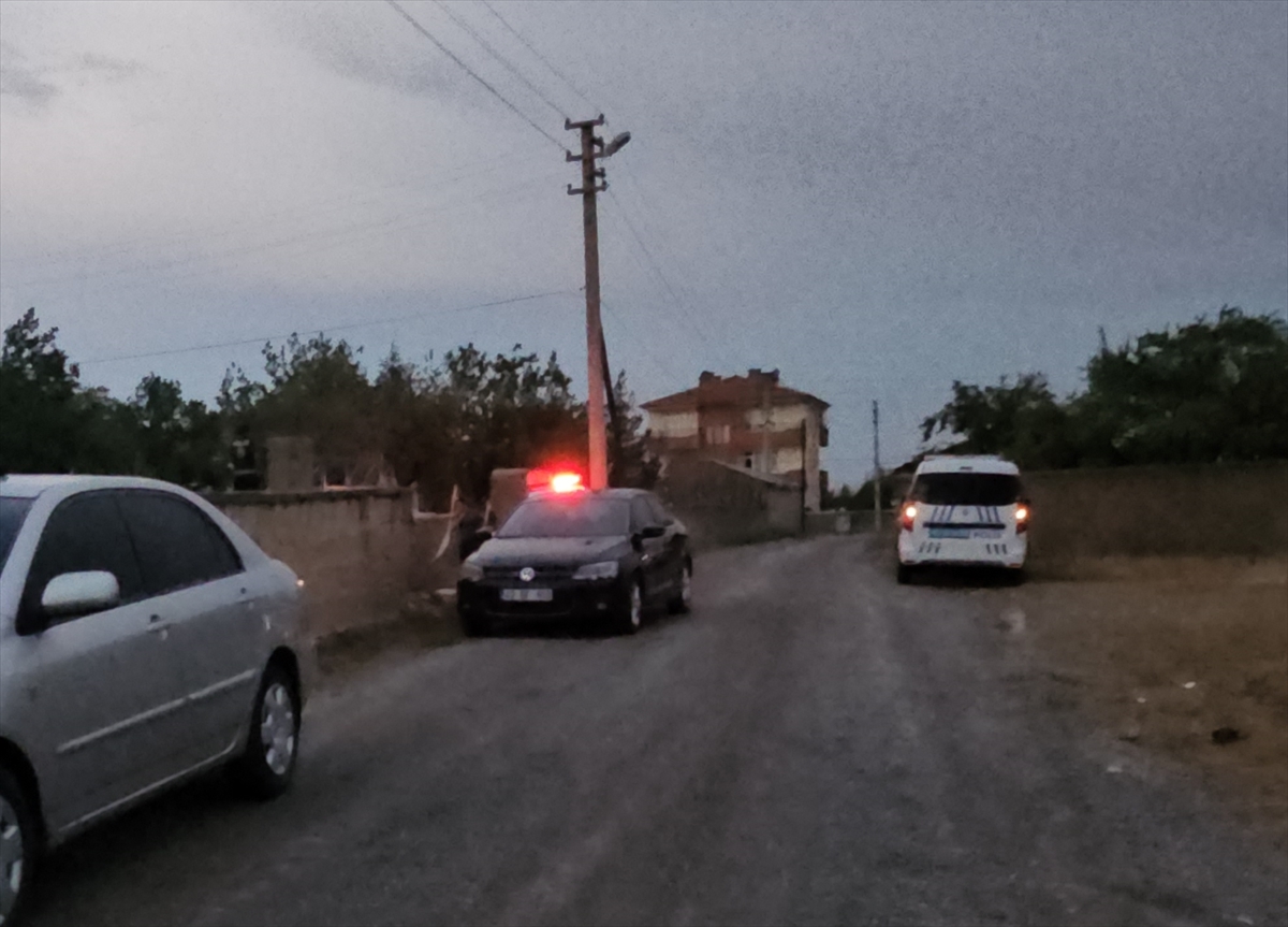 Konya'da bir kişi 5 yaşındaki kızını pompalı tüfekle öldürdü, eşini yaraladı