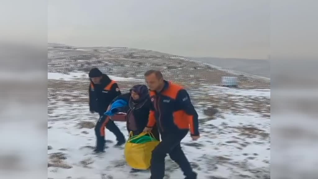 Konya'da ormanlık alanda mahsur kalan kadını AFAD ekipleri kurtardı