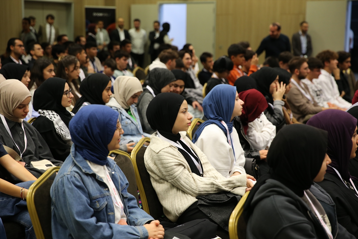 Konya'da "Mars Projesi" ile sosyal ve girişken öğrenciler bir araya getiriliyor