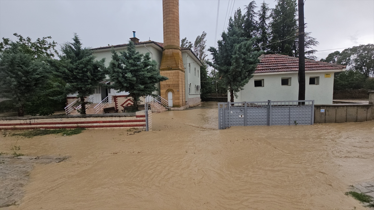 Konya'da sağanak ve dolu