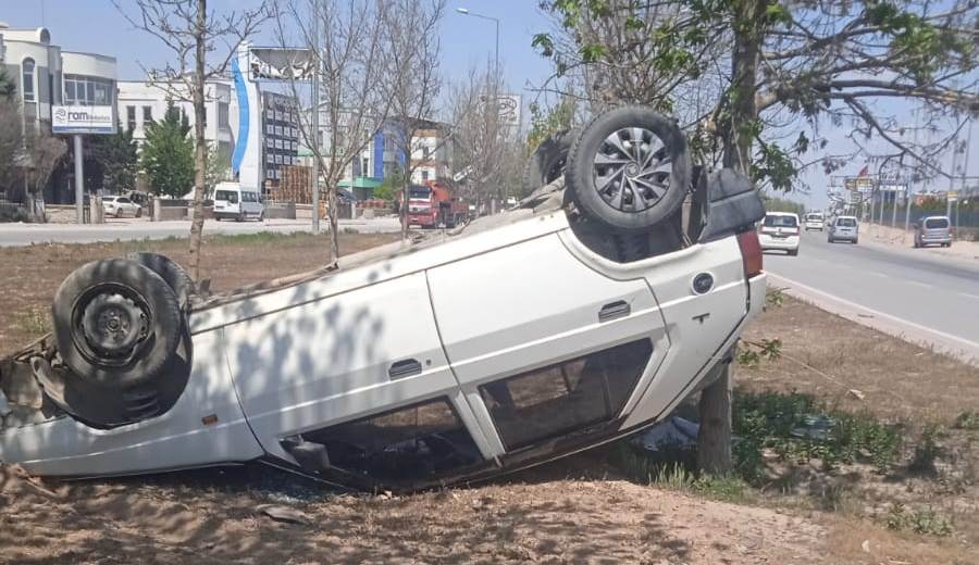 Konya'da son anda manevra yapan sürücü kazaya yol açtı