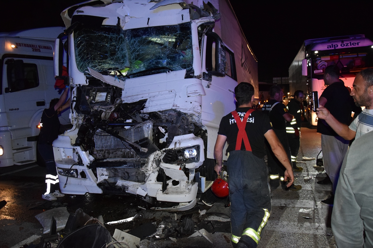 Konya'da trafik kazasında 1 kişi ağır yaralandı