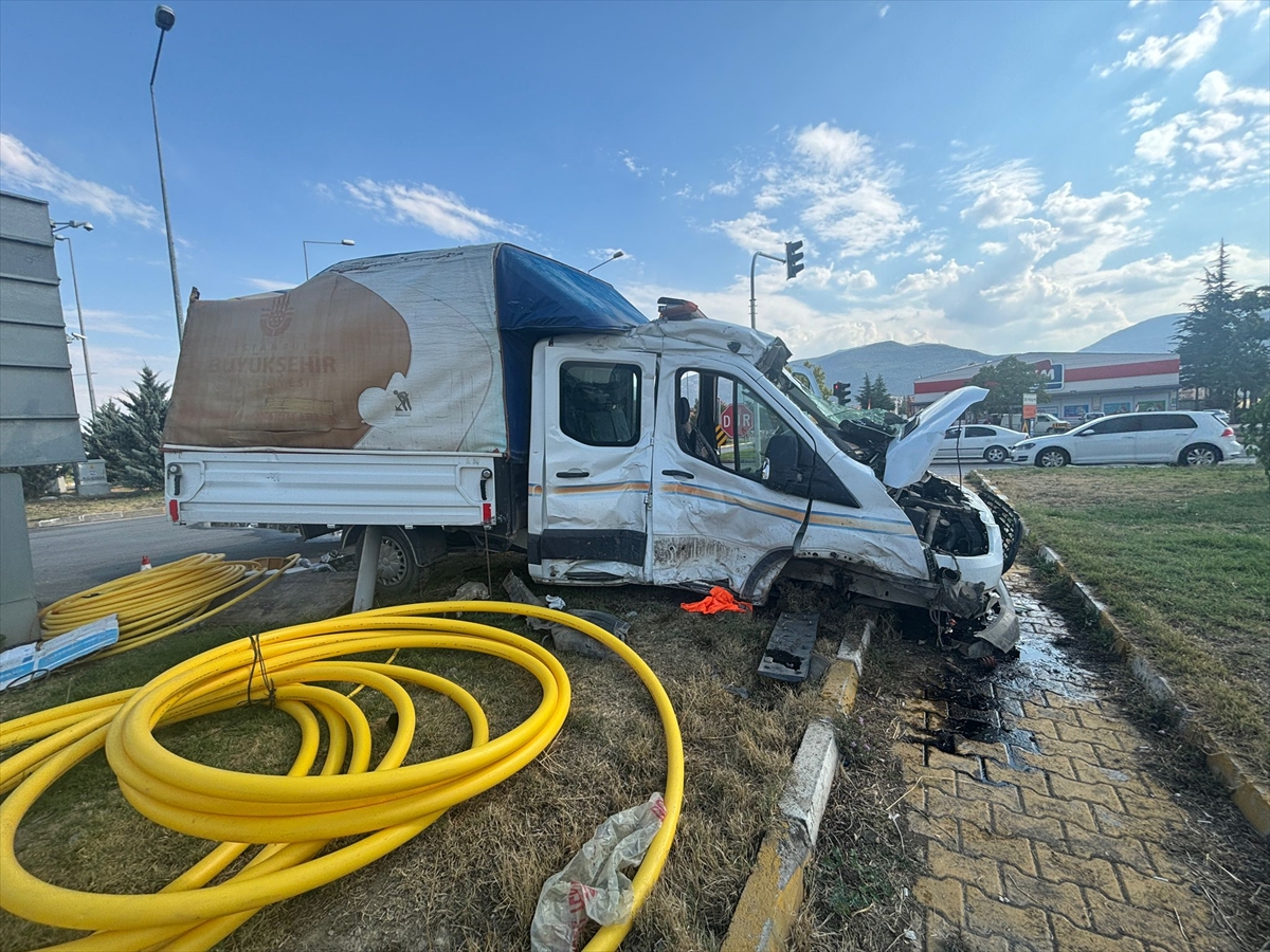 Konya'da trafik kazasında 2 kişi yaralandı