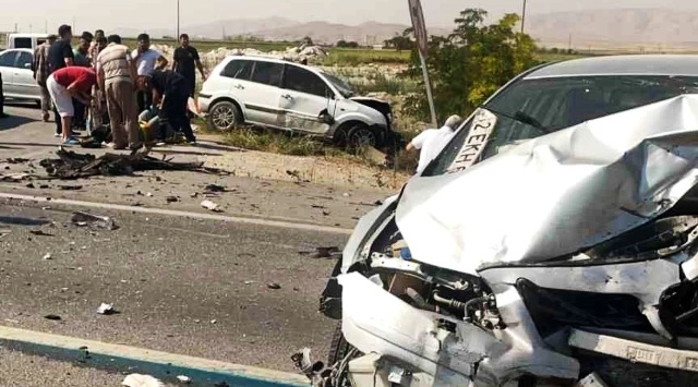 Konya'da Zincirleme Trafik Kazası: 1 Ölü, 5 Yaralı