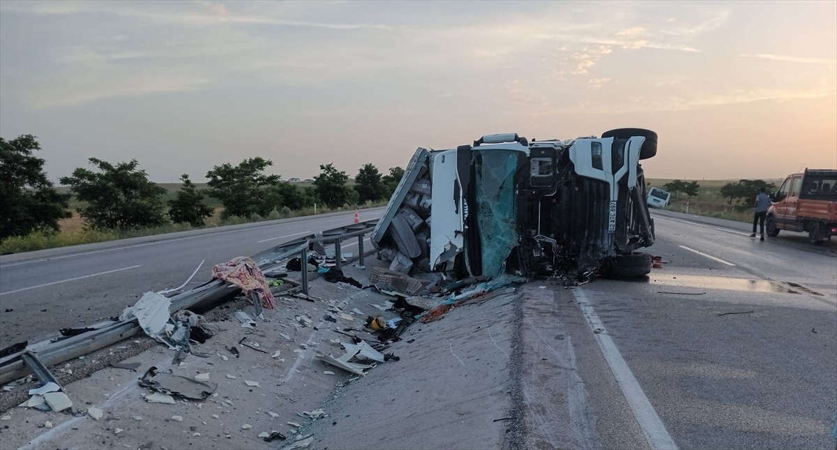 Konya’daki trafik kazalarında 3 kişi yaralandı