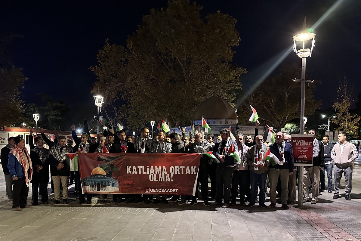 KONYA - Saadet Partisi Gençlik Kollarınca İsrail'in saldırıları protesto edildi