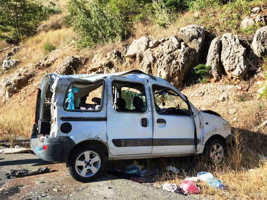 Seydişehir Akseki   yolunda  trafik kazası 4 yaralı